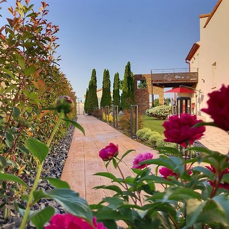 Gites La Catalane Theza Exterior photo